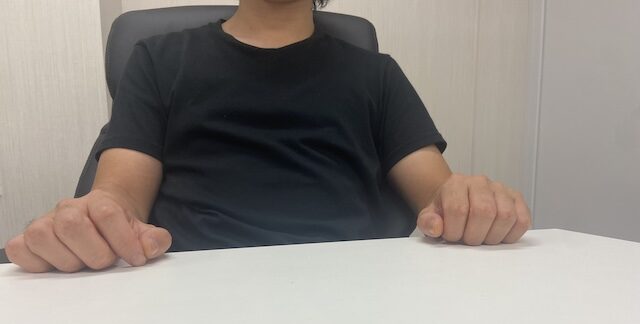 競艇予想サイトで生活している松村さんを紹介する画像